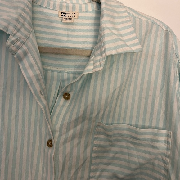 NWT! ‘Billabong’ Button Down Shirt - Picture 4 of 4